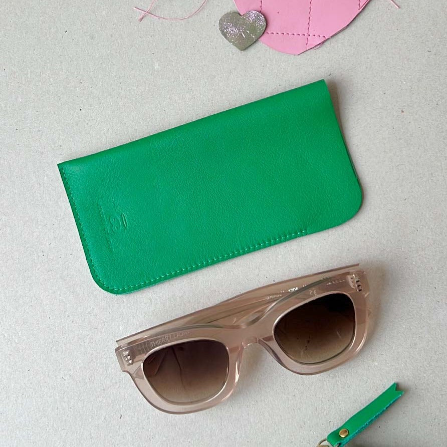 étui lunettes solaires