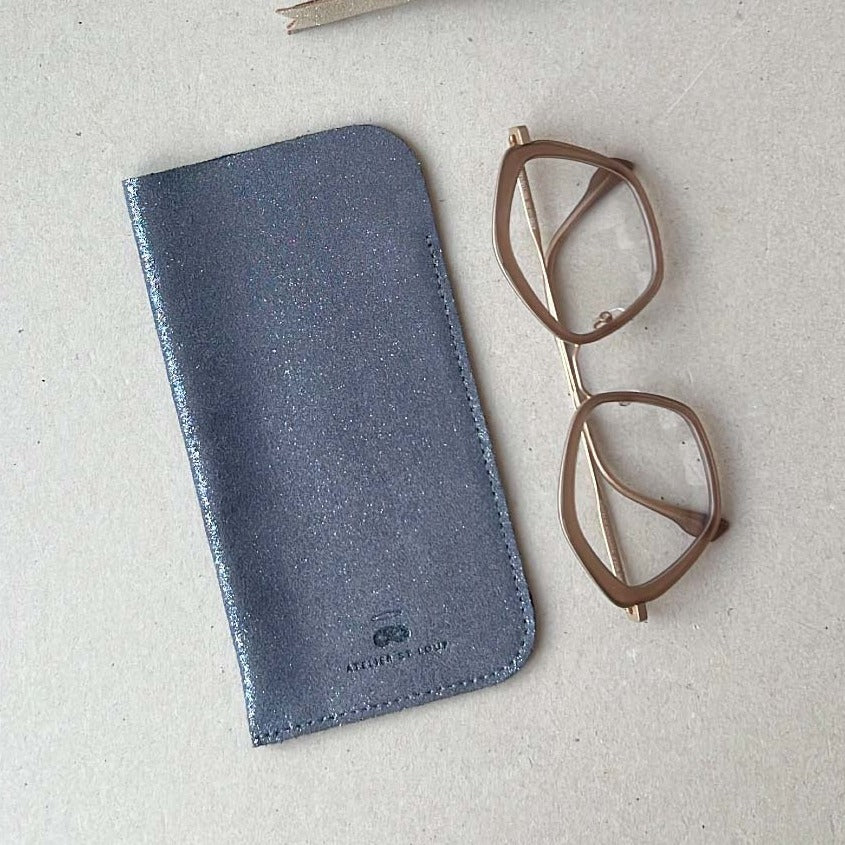 étui lunettes solaires