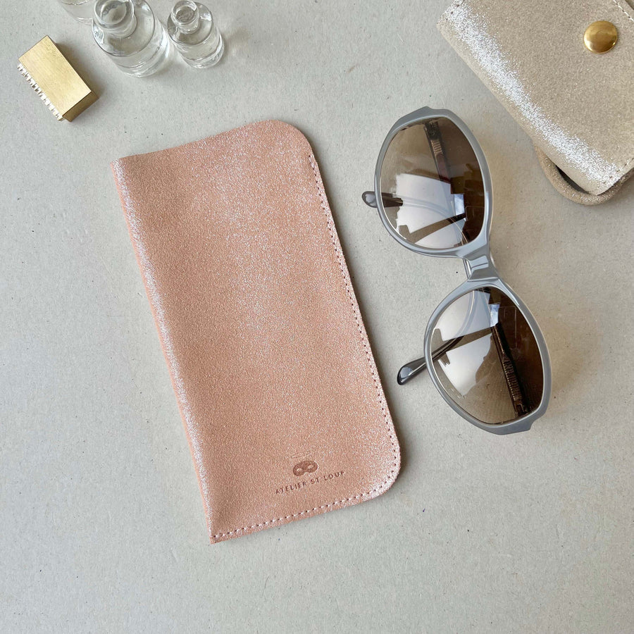 étui lunettes solaires