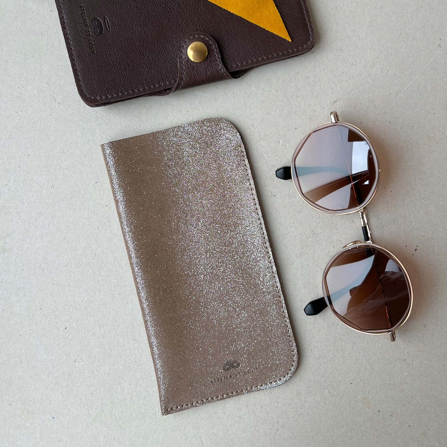 étui lunettes solaires