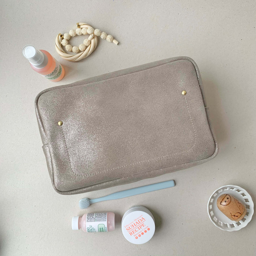 Trousse de toilette cube F